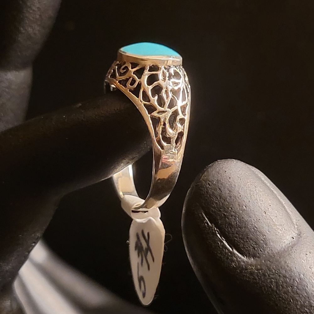 925 Sterling Silver and Faux Turquoise Ring - Picture 3 of 4